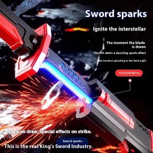 Jongens verjaardagscadeau plastic Sparkblade zwaard speelgoed realistisch rook multicolor led lichtzwaard met schede en schitterend vonkeffect - Product Image 1