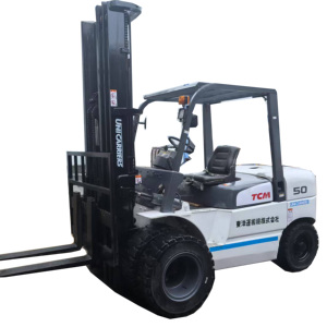 Suministro para carretilla elevadora diésel Komatsu TCM Heli 90% nueva carretilla elevadora de combustión interna de 3 toneladas, 5 toneladas y 10 toneladas para almacén - Product Image 1
