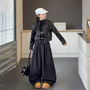 Completo Autunnale per Ragazze <span class=keywords><strong>in</strong></span> Ecopelle Tinta Unita con Maniche Lunghe, Stile Coreano Casual e Alla Moda, Set Due Pezzi - Product Image 1