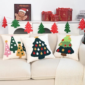 Nouveauté : Housse de coussin d'hiver douillette pour l'automne, Noël, 18 pouces, motif d'arbre de Noël mignon, en peluche - Product Image 3