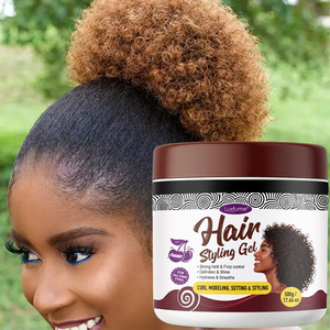 Gel Coiffant Fixation Forte Sleek Styles pour Tresses, Queues de Cheval et Bords, Parfum Cerise, pour Hommes et Femmes - Product Image 1