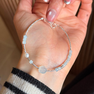 925 Sterling Silber Unregelmäßiges Aquamarin-Perlen-Armband mit Silberfragmenten für Damen, Einfaches Modisches Vielseitiges Personalisiertes Armband - Product Image 1