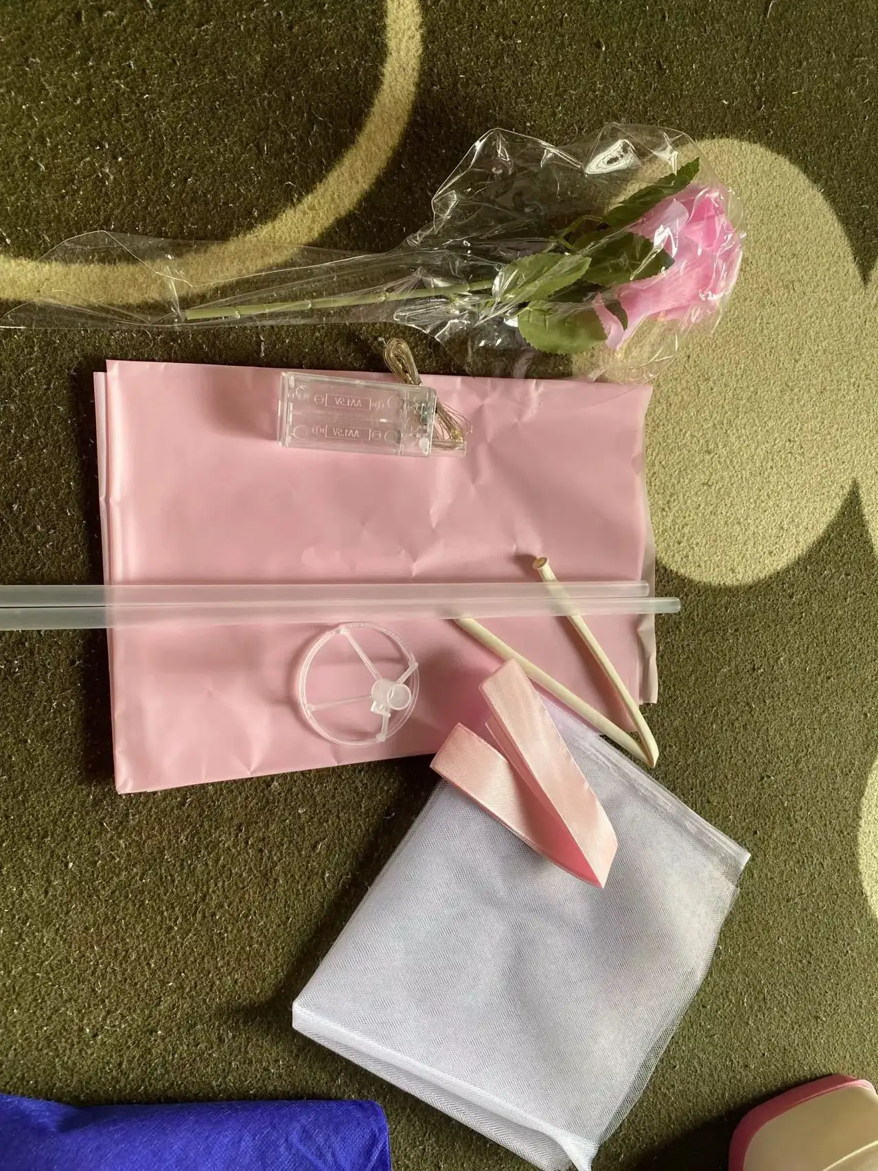 생일 파티 결혼식 발렌타인 데이 이벤트 장식에 대한 장미 꽃 꽃다발 키트와 Led 깜박이는 투명 보보 풍선