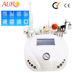 Máquina de belleza multifunción AURO AU-8210 de alta calidad con cepillo rotatorio, pulverizador ultrasónico de oxígeno y limpieza facial galvánica para lifting de piel. - Product Image 1