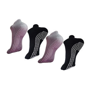 Chaussettes antidérapantes en coton <span class=keywords><strong>pour</strong></span> femmes et hommes, <span class=keywords><strong>pour</strong></span> <span class=keywords><strong>trampoline</strong></span>, sans couture, en PVC, avec grip en silicone - Product Image 1