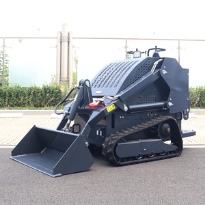 Mini-chargeuse compacte sur pneus avec moteur Kubota, livraison gratuite, certifiée CE EPA, hydraulique, avec accessoires. - Product Image 2