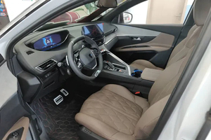 Guazi Mejor Precio <span class=keywords><strong>Peugeot</strong></span> <span class=keywords><strong>5008</strong></span> Gasolina 1,8 SUV Coche Usado FWD <span class=keywords><strong>7</strong></span> Asientos - Product Image 5