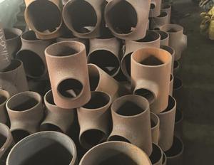 Raccords en acier au carbone Té égal Té réducteur Raccord <span class=keywords><strong>de</strong></span> soudage bout à bout sans couture Té droit - Product Image 3