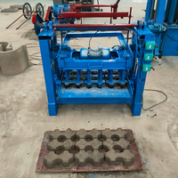 Machine à fabriquer des blocs creux et des pavés en cendres volantes avec fonctionnement automatique du moteur