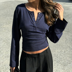T-shirt en tricot à col en V boutonné pour femme, manches longues, coupe ajustée, style Y2K, décontracté, haut pour femme - Product Image 5