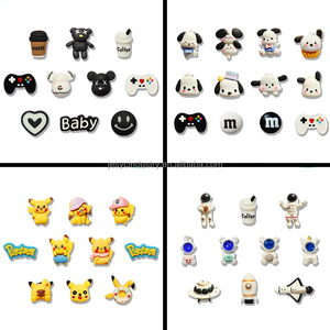 Charm breloque 3D en gros pour bricolage Promotion de chaussures souvenir pour enfants breloque en résine caoutchouc sabot breloque pour chaussures en forme d'étoile fleur ours bling accessoire - Product Image 2