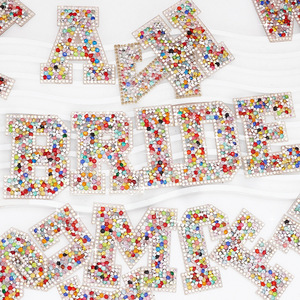 Cổ Tự Dính Rhinestone Thư Vá 5.5Cm Chiều Cao Vải Nhựa Tự Làm Hat Trang Trí Nội Thất Tiếng Anh Thư Hình Dạng Appliqued Kỹ Thuật - Product Image 2