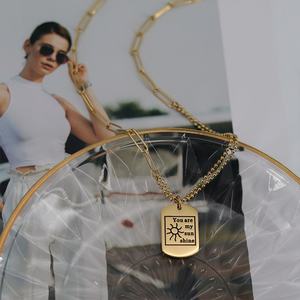 Nuevo Diseño al por Mayor, Collar con Colgante Grande Personalizado para Hombre, de Acero Inoxidable con Baño de Oro de 18K PVD, Resistente al Deslustre - Product Image 2