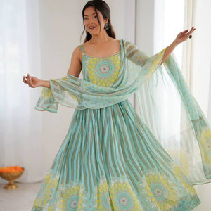 Lujoso Salwar Kameez Kalikut Anarkali de Georgette Suave, Estilo Bollywood con Gran Volumen, Largo hasta el Suelo, para Fiestas, Elegante Organza - Product Image 1