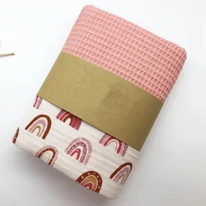 有机薄纱定制设计彩虹婴儿华夫饼毛毯婴儿淋浴礼品毛毯
