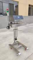 Machine automatique de cachetage de couvercle de papier d'aluminium d'induction électromagnétique scellant de lèvre de bouteille en plastique