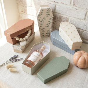 Caja de Regalo con Forma de Ataúd Personalizable, Diseño Gótico, Color Gris, con Diseño de Alienígena de Halloween, para Decoración de Fiestas - Product Image 1