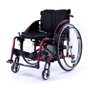 Fauteuil roulant sport actif de haute qualité Fauteuil roulant manuel léger <span class=keywords><strong>en</strong></span> <span class=keywords><strong>aluminium</strong></span> de 24 pouces - Product Image 3
