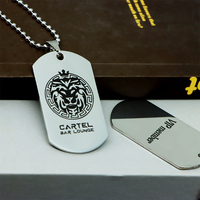 Collier pendentif en métal pour animaux de compagnie étiquette de chien avec logo carte de nom pour animaux de compagnie fabricant gravé au laser personnalisé 2025 nouvelles cartes élégantes de luxe