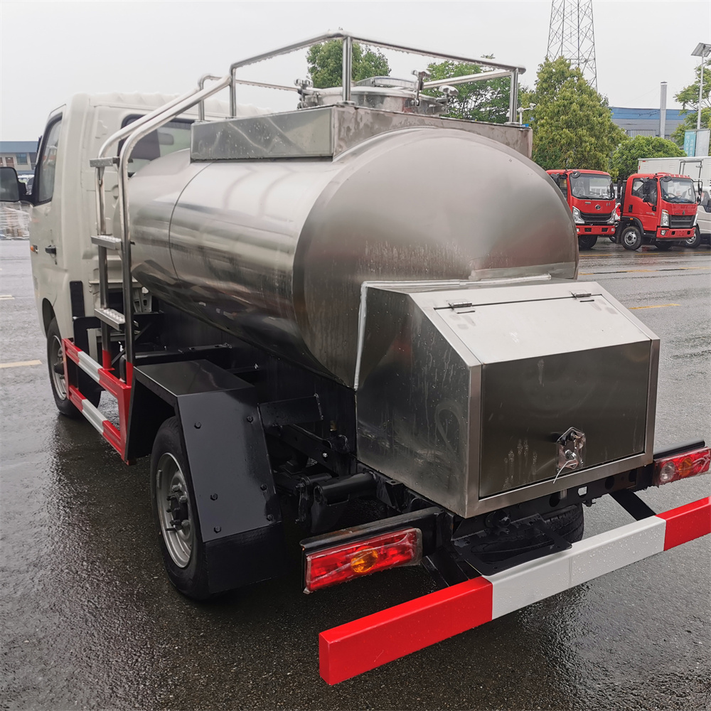 mini milk tank vehicle