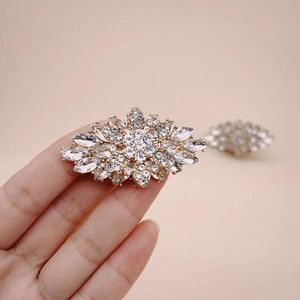 Clips Decorativos para Zapatos de Tacón Alto, Extraíbles, con Diseño de Hoja Tridimensional de Doble Capa, para Bodas, Fiestas y Eventos - Product Image 5