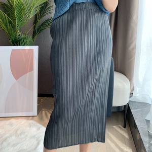 2023 été Couston Offre Spéciale plissé Miyake taille haute plissé <span class=keywords><strong>mi</strong></span>-<span class=keywords><strong>longue</strong></span> fente femmes <span class=keywords><strong>jupe</strong></span> droite <span class=keywords><strong>Tube</strong></span> <span class=keywords><strong>jupe</strong></span> - Product Image 4