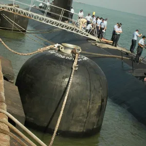 Floating Fender Of Submarine With Pneumatic Tugboat Made In China