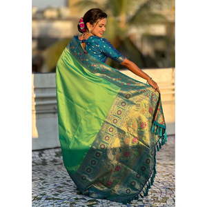 Sari en soie Elite Weaves 0,65g avec pallu Paithani et foulard tissé Kadiyal Zari - Product Image 6