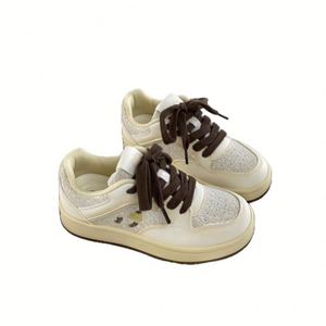 Niche Design Thick <b>Sole</b> White Board Shoes, 2026 Autumn Hot Style, High-value Versatile Casual Sneakers for Young Girls - Product Image 2
