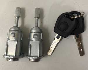 1U0837167 1U0837168 ชุดลูกบิดประตูพร้อมกุญแจสำหรับรถยนต์ VW Bora Golf MK4 Polo 9N Fox <span class=keywords><strong>Skoda</strong></span> Fabia <span class=keywords><strong>Octavia</strong></span> T5 - Product Image 4