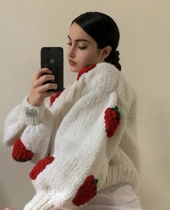 Chunky Handmade Oversize Knitted Sweater 3D Hand Knit <strong>Strawberry</strong> Cropped Cardigan for Plus Size Women Winter Short <strong>Top</strong> - Product Image 4