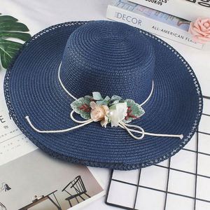 Sombrero de Paja de Ala Ancha con Lazo de Flores Frescas, Protección Solar, para Verano, Playa, Ciclismo y Viajes, Unisex - Product Image 5