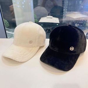 Gorra de Béisbol de Pelo de Conejo y Plumas de Visón, Gruesa y Cálida, con Letra M, para Otoño e Invierno, de Alta Calidad, al por Mayor - Product Image 1