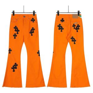 Pantalones Vaqueros Clásicos para Hombre y Mujer, con Forma de Corazón Cromados, con Parches de Totem - Atuendo Casual y Moderno para Parejas - Product Image 3