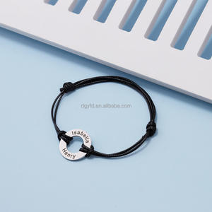 Nombre Grabado Arandela Pulsera Fabricante Disco <span class=keywords><strong>de</strong></span> acero inoxidable Trenzado <span class=keywords><strong>Amistad</strong></span> Pulseras Afirmación Joyería - Product Image 2