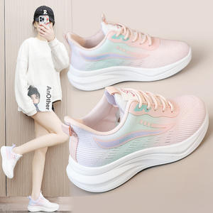 Chaussures de sport décontractées à lacets respirantes et antidérapantes de haute qualité pour femmes 2026, avec empeigne en maille respirante, tendance mode été automne printemps - Product Image 1