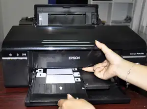 Cartão de impressão de impressão, jato de tinta pvc branco cr80 para impressora automática do cartão de identificação do pvc