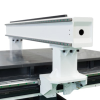 La première machine de routeur CNC à traitement unique au monde nouvellement conçue pour les armoires et les meubles