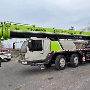 รถเครนเคลื่อนที่ Zoomlion ZTC700T มือสอง ขนาด 70 ตัน เครื่องยกของหนักที่เชื่อถือได้ พร้อมเครื่องยนต์ Weichai ที่ทนทาน - Product Image 1