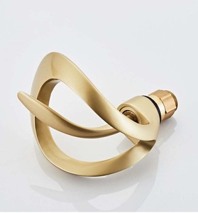 Sáng Tạo Matte Vàng phòng tắm lưu vực vòi nước thác nước màu đen tàu chìm vòi đồng Vanity bồn rửa Mixer tap nóng lạnh lưu vực vòi nước - Product Image 4