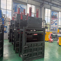 Presse à balleuses verticale hydraulique pour le compactage des bouteilles en plastique PET dans les installations de recyclage des déchets