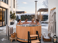 Bain à remous en bois Warmfire, baril en bois de pruche, 6 personnes, chauffage au bois 12KW, couvercle de cheminée, spa pour villas et centres de villégiature