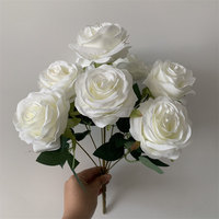 B1448 Composition florale en soie faite à la main de haute qualité, roses artificielles crème blanches à 9 têtes, bouquet pour la Saint-Valentin et les mariages