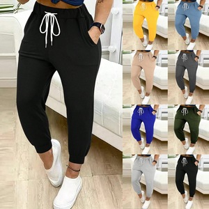 Damen Cropped Jogginghose mit elastischem Kordelzug, schmal zulaufende Knöchelhose, lässige Athleisure-Bekleidung für den Alltag - Product Image 2