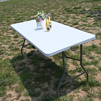 Senruihome Table pliante de 6 pieds Design moderne Tables de banquet légères de 6 pieds en plastique durable pour l'utilisation de villa d'entrée d'hôtel d'hôpital