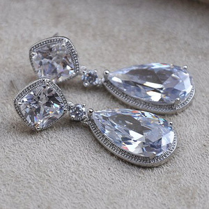Orecchini Pendenti Vintage a Goccia per Donne, Eleganti Accessori per Orecchie da Indossare Quotidianamente - Product Image 5