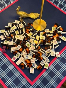Jeu de Mahjong Américain en Acrylique Double Couche Dégradé Ambre Écaille de Tortue, Éventail Pliant Moderne de Luxe, Tuiles Classiques Florales, <span class=keywords><strong>Poker</strong></span> 4 - Product Image 5