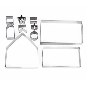 Ensemble de 18 <span class=keywords><strong>emporte</strong></span>-pièces créatifs en métal 3D en forme de maison de Noël pour la pâtisserie festive de biscuits au gingembre - Product Image 3