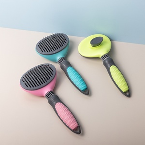 Brosse à poils pour animaux de compagnie autonettoyante avec embouts arrondis en acier inoxydable et poignée antidérapante pour le toilettage des chiens et des chats - Product Image 4