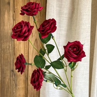 Vente directe en gros de magnifiques fleurs artificielles en soie bordeaux pour mariages modernes, jardinage, Nouvel An chinois, Fête des Mères, remise de diplômes